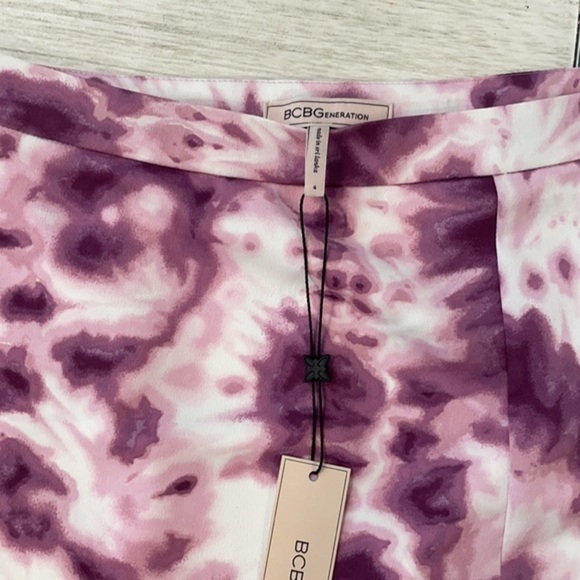 NWT BCBGeneration
Tie Dyed Satin Pencil Skirt - Picture 5 of 10
